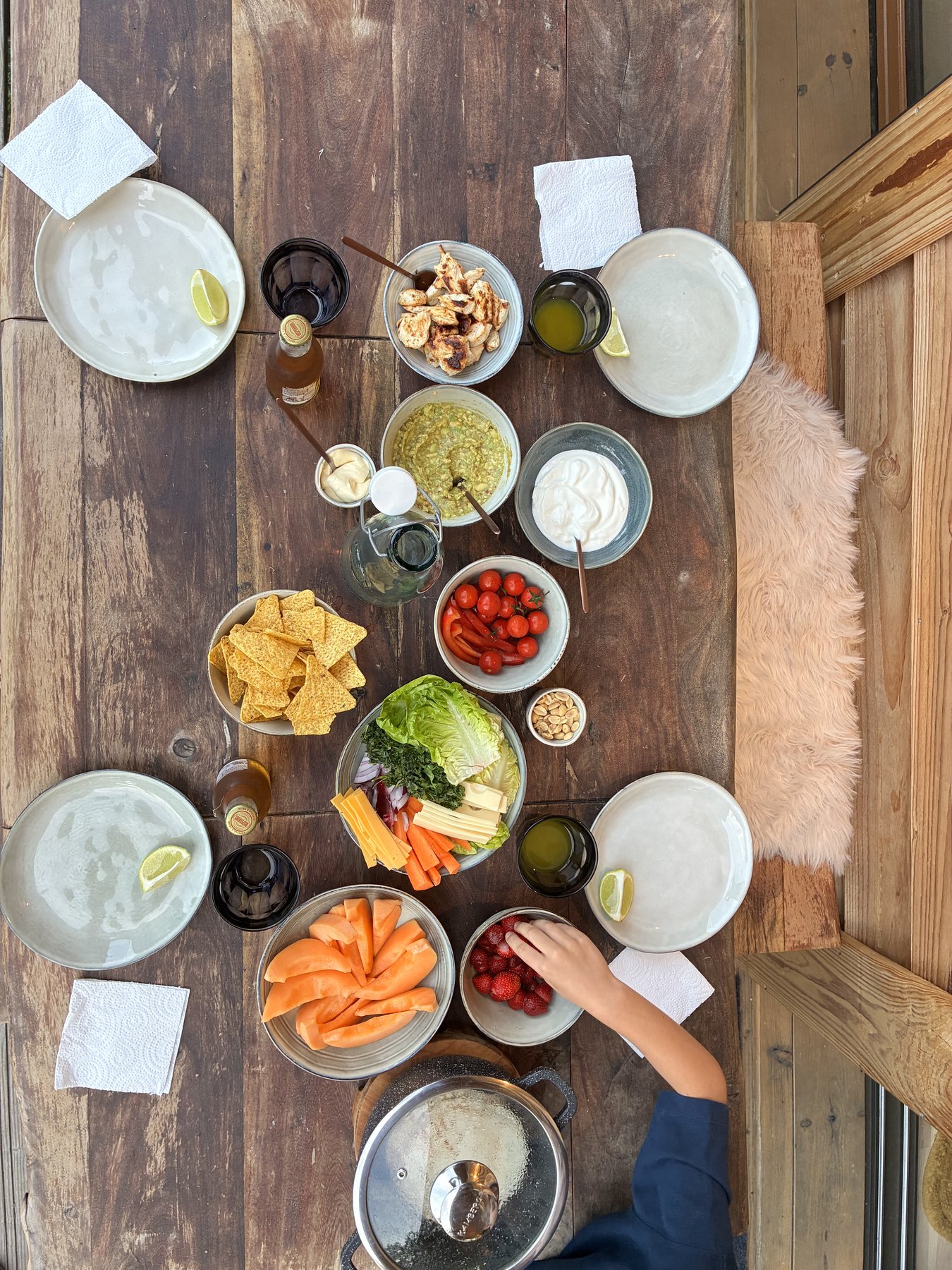 The table, hands first
