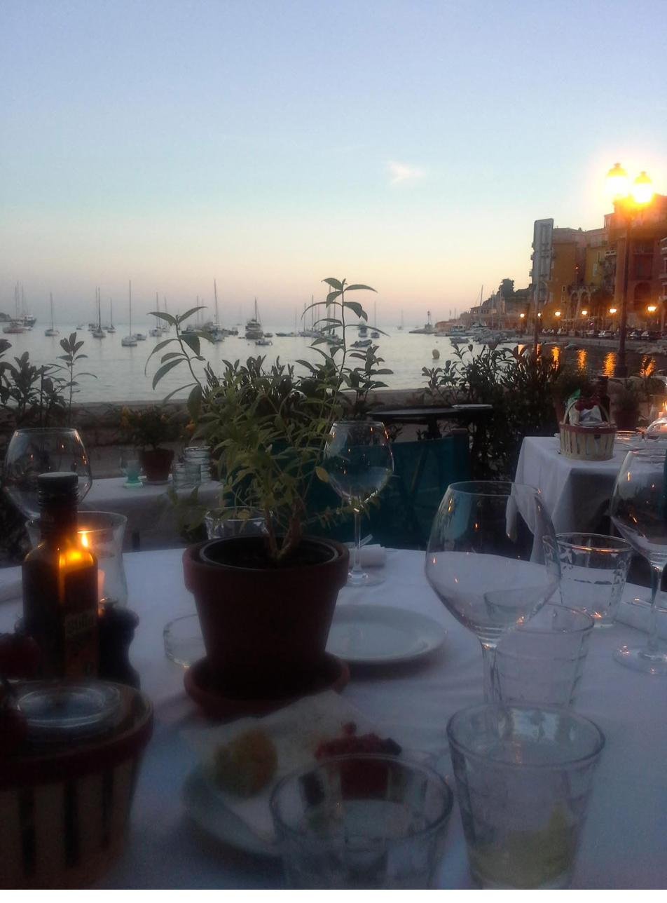 Dinner above the harbour