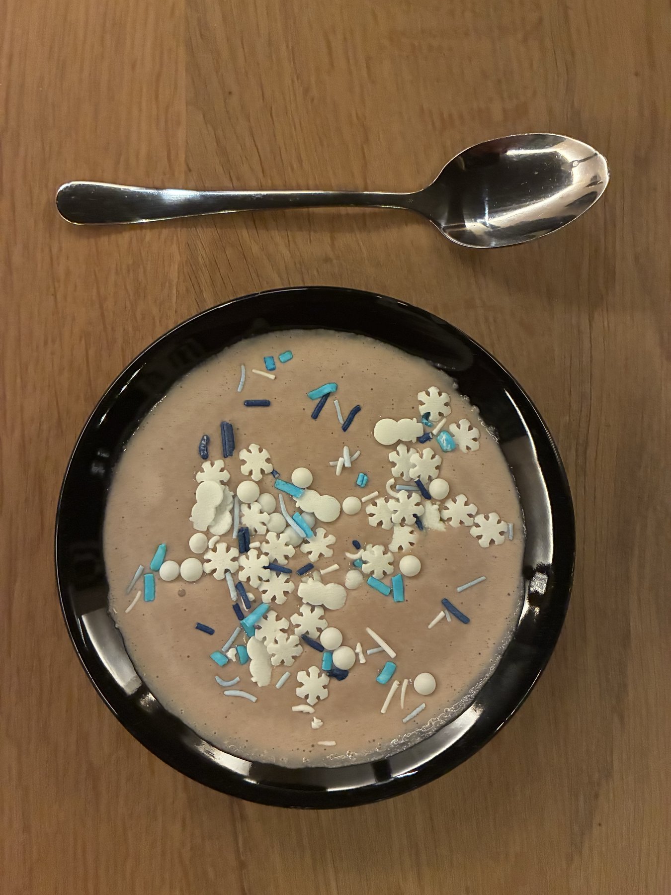Hot chocolate, sugar snow